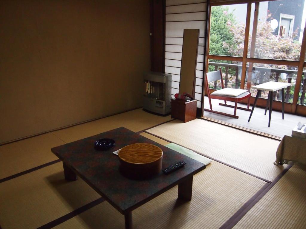Ishiba Ryokan Хиросаки Номер фото